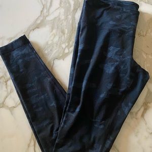 Lululemon Wunder Under